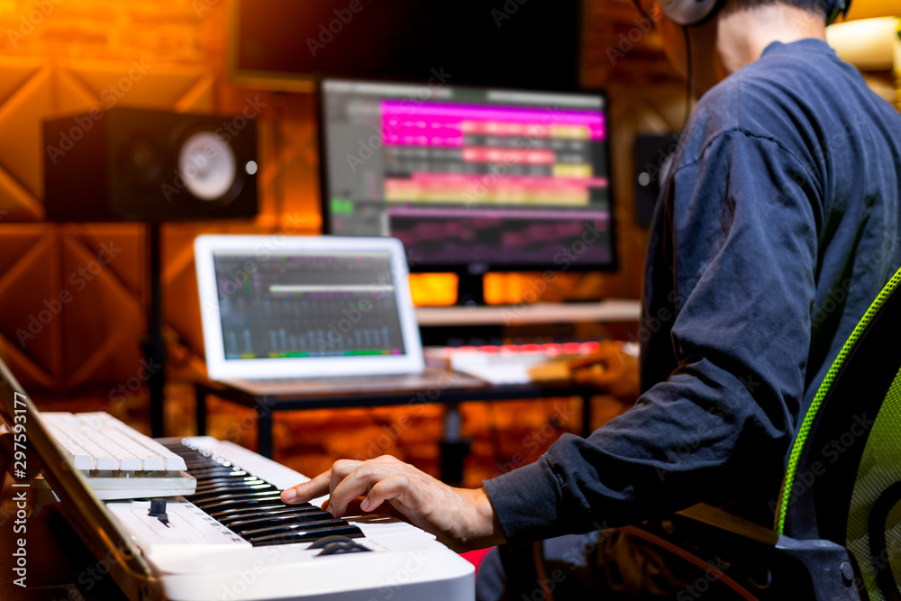 Vocal Deals Studio